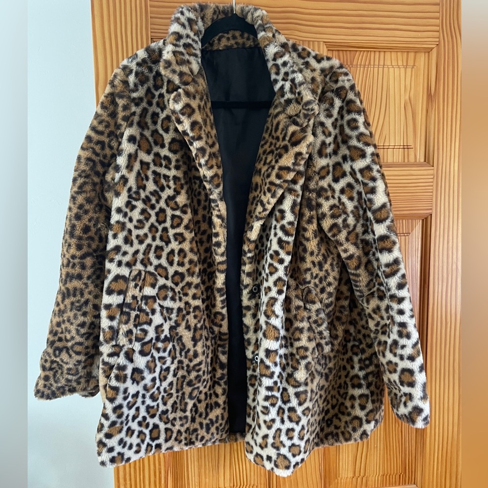 Leopard Cheetah Print Faux Fur Coat - Women’s Animal Print Jacket